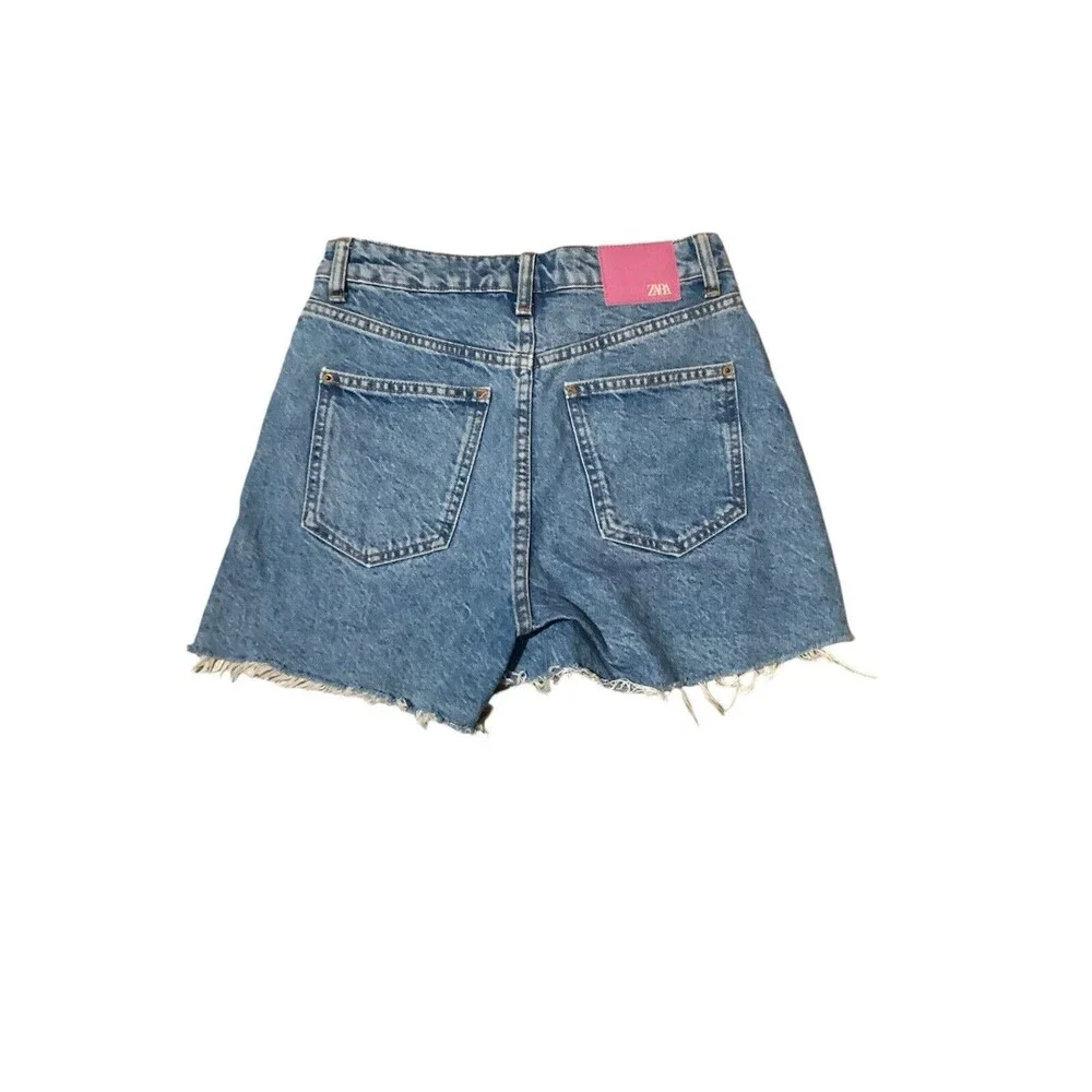 Zara Light Wash Cut Off High Waist Denim Short Shorts 0